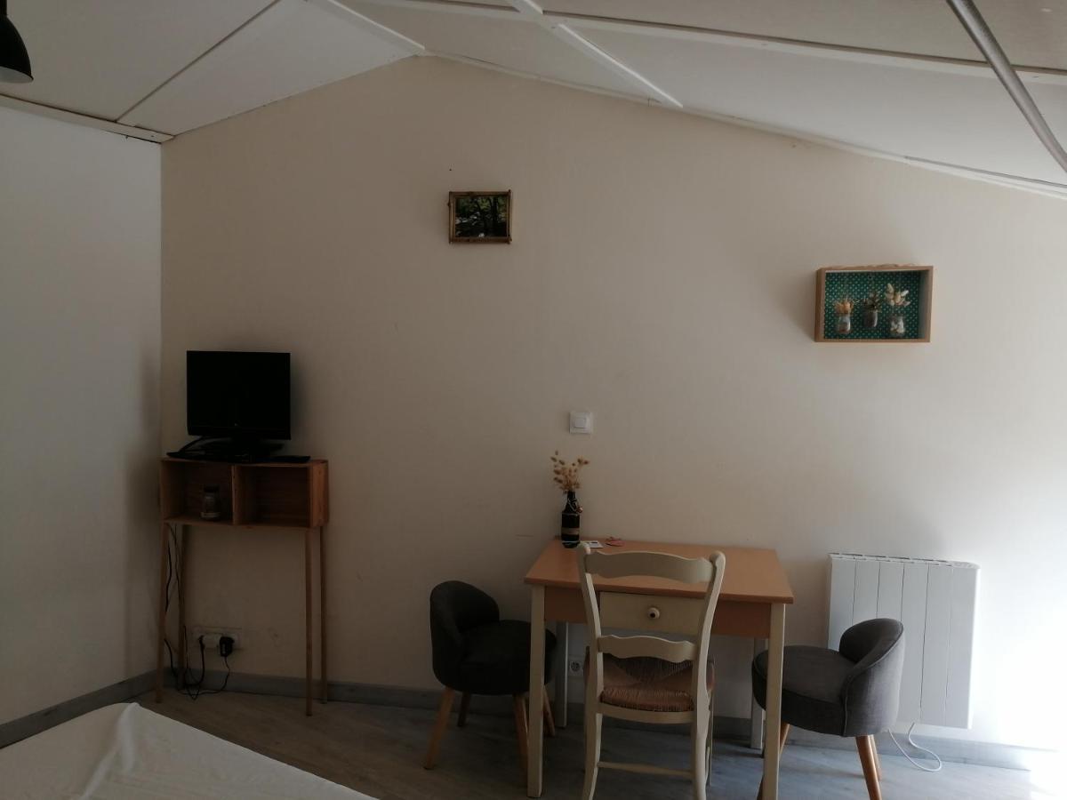 Chambres D'Hotes "La Source" Mareuil-sur-Lay 外观 照片